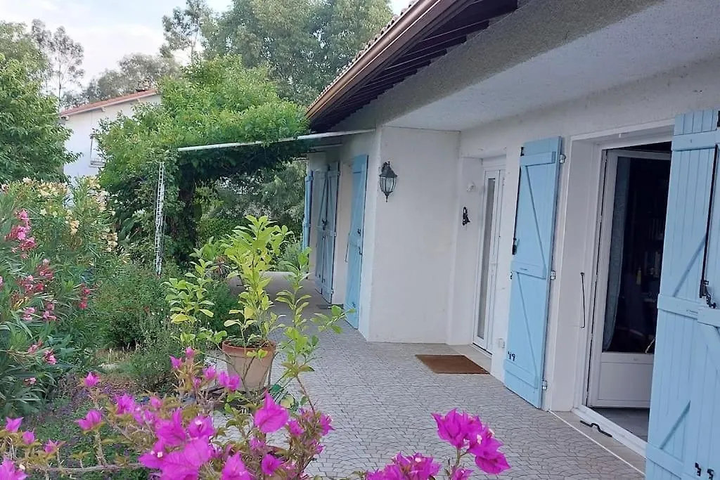 Villa De Charme Avec Piscine Saint-Jory